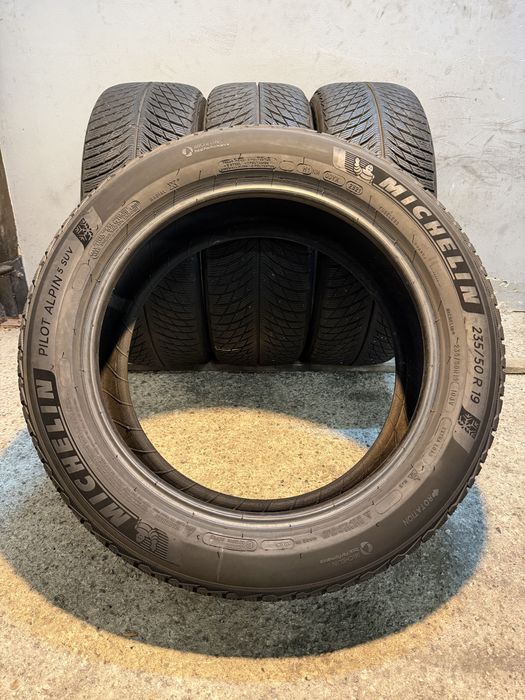 Гуми 235/50/19 MICHELIN Pilot Alpin Winter