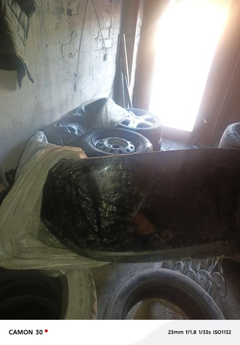 Продам бампер задний приора