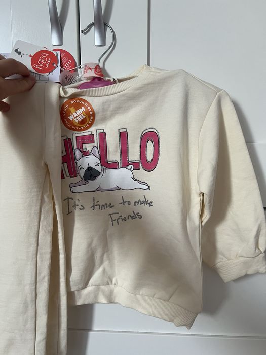 Продам новый костюм на девочку с флисом