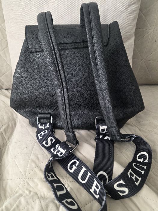 Дамска раница GUESS Резервирана!