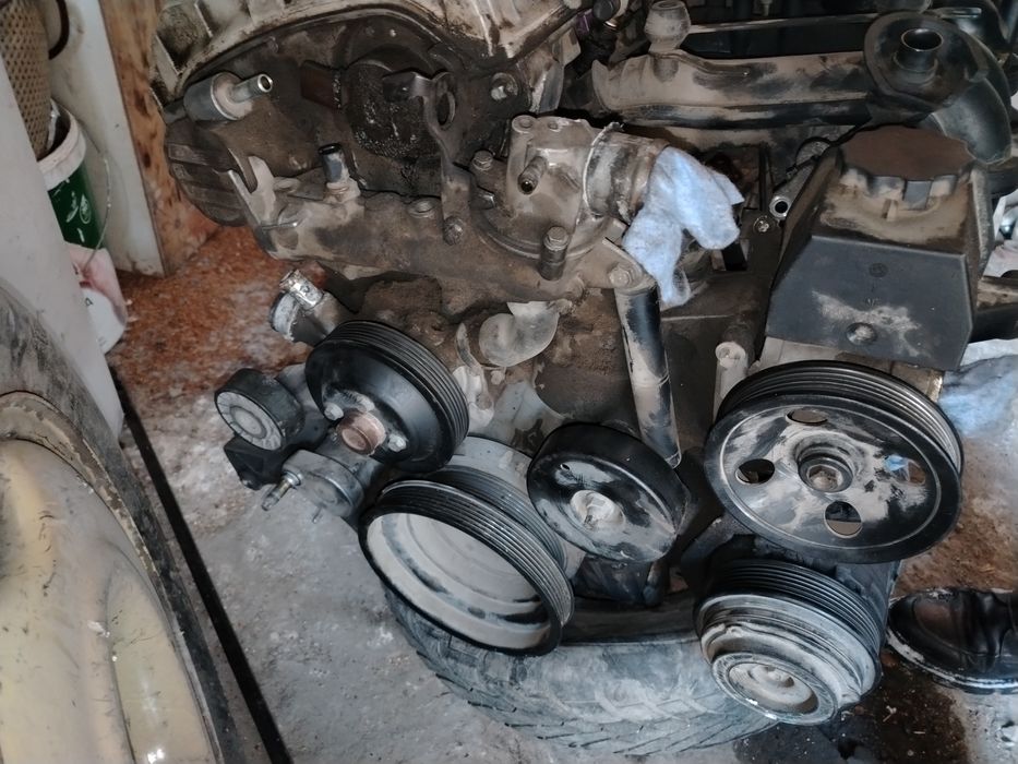 Двигатель на мерседес 111, компрессор,  объем 2.0