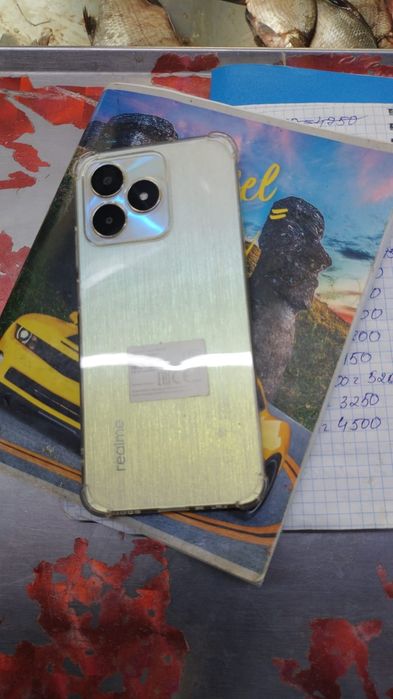 Продам телефон срочна