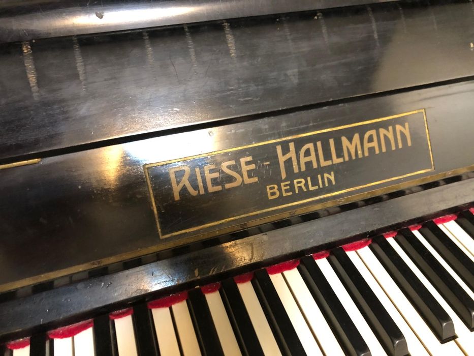 Pianină Riese–Hallmann, Berlin – pian clasic german