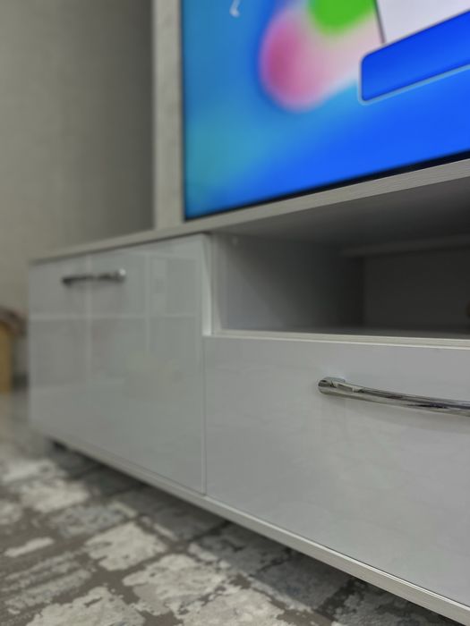 Продам тумбу под TV