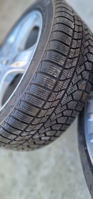 Джанти с чисто нови зимни гуми 19"  Мерцедес