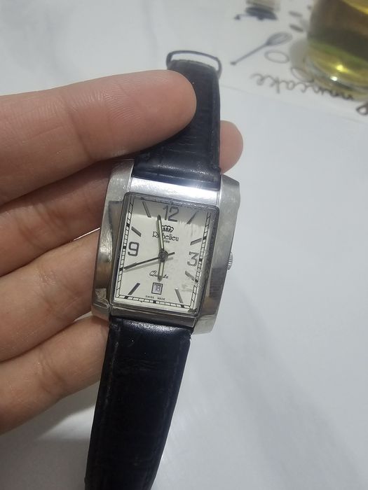 Часы серебрянные