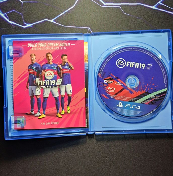 Fifa 19 за ps4 в отлично състояние.