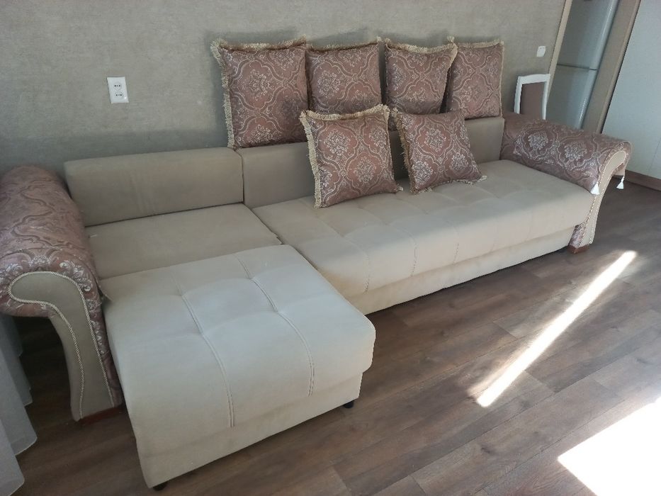 Продам угловой диван
