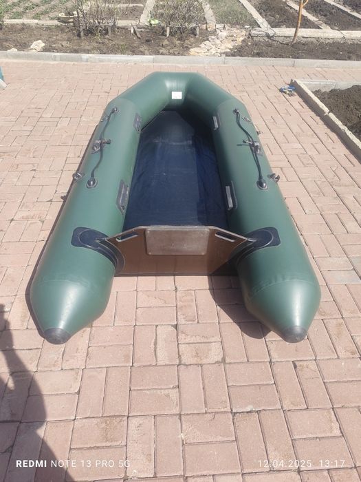 Лодка с мотором 6.5