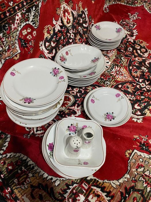 Посуда набор тарелок