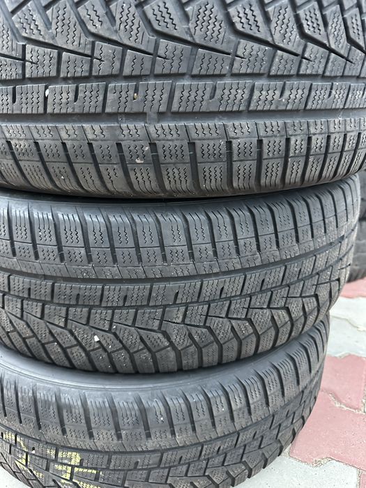 Set anvelope 225/60/18 Hankook
