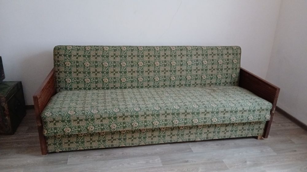 Диван раскладой гостевая