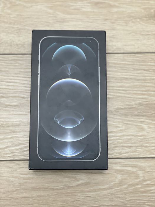 iPhone 12 Pro, с коробкой