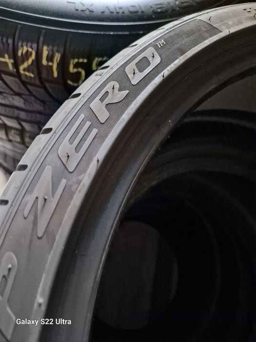 235 35 20 Pirelli P ZER0 4броя Замъка Ямбол