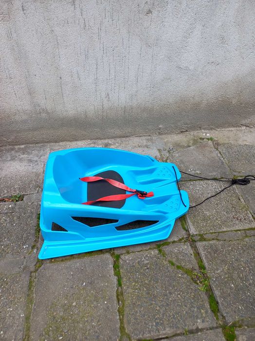 детска пластмасова шейна