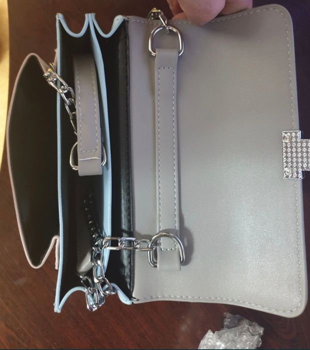 Продам сумочки женские