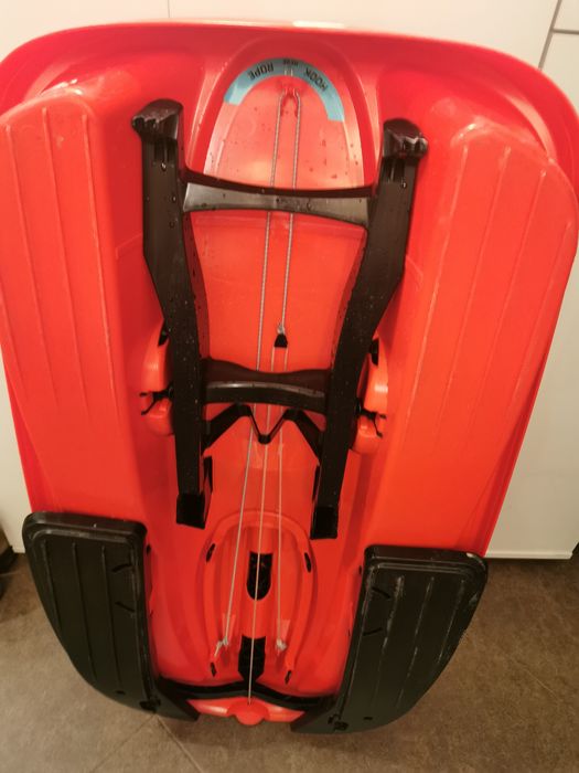 ШЕЙНА Gizmo-Raiders-Stratos с кормило, Racing Red