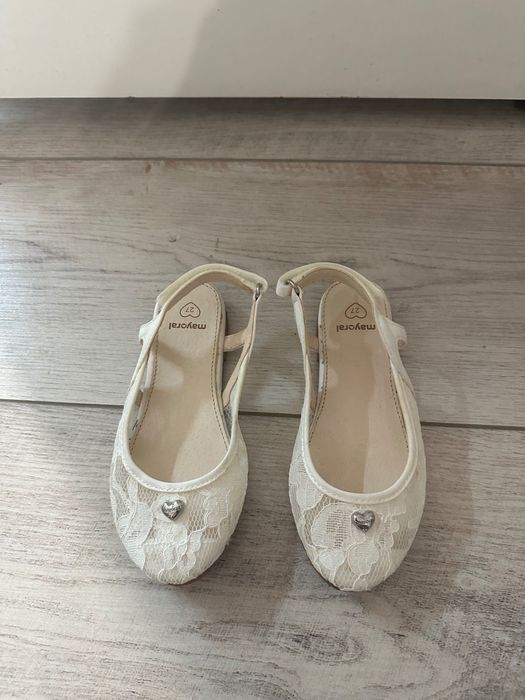 Обувки за момиче 26-30  Mading adidas nike Lonsdale zara H&m i Mayoral