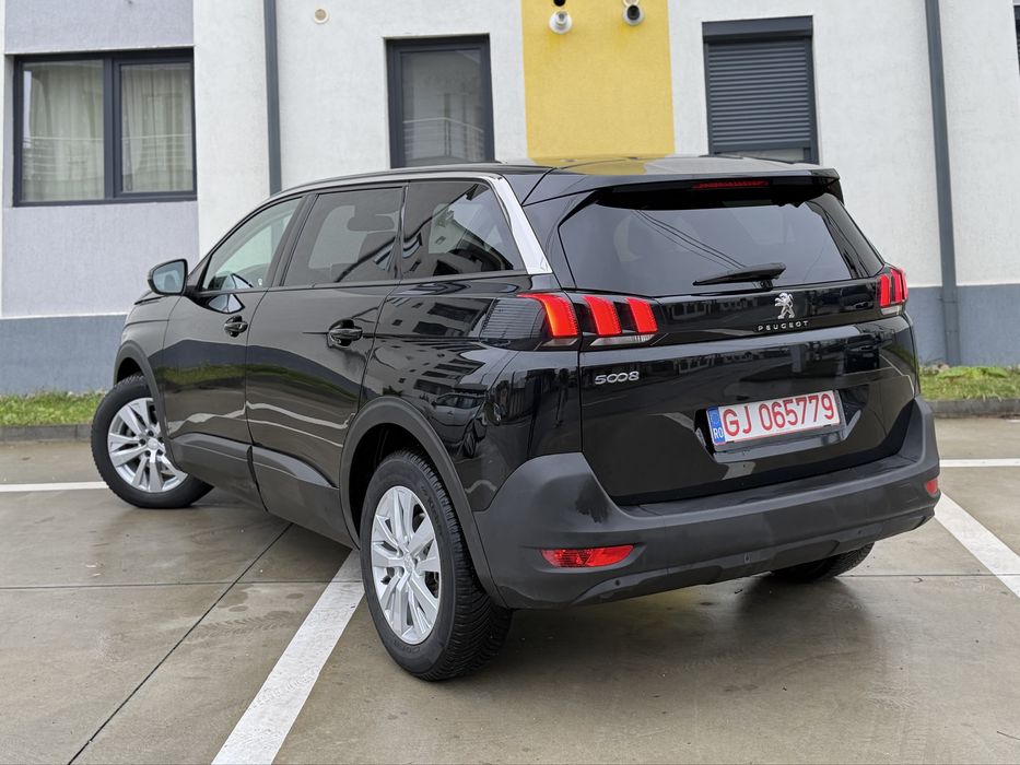 Peugeot 5008- 1.5Hdi -2021- 7 Locuri-Cockpit-Automat