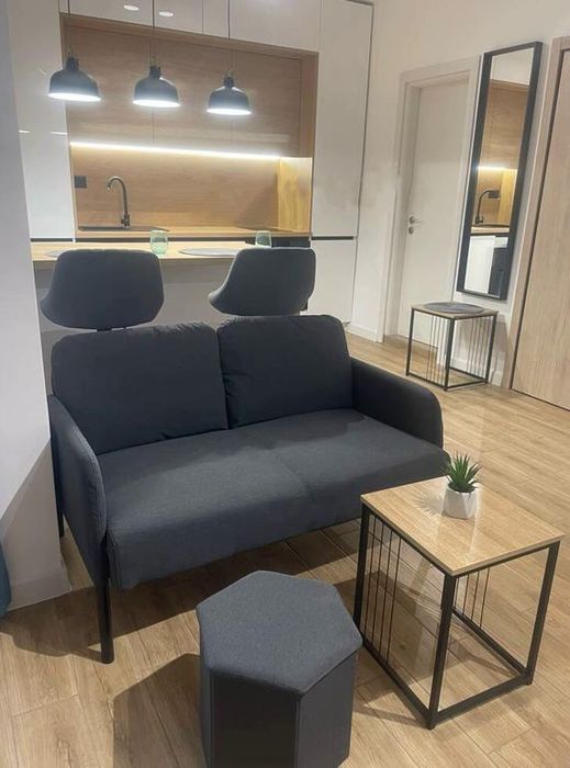 Дава се под наем Едностаен апартамент в Пловдив, Център - 45 кв.м за 409 € - Снимка #2