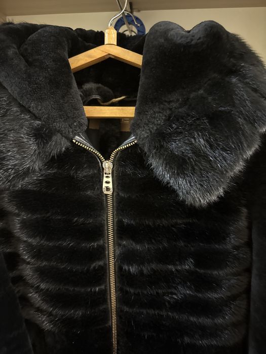 Продам мутоновую шубу