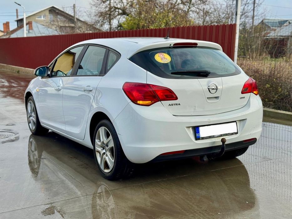 Opel Astra J • 2011 • Euro 5