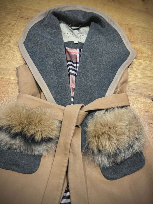 Кашмирен елек с вълна и естествен пух  на Burberry