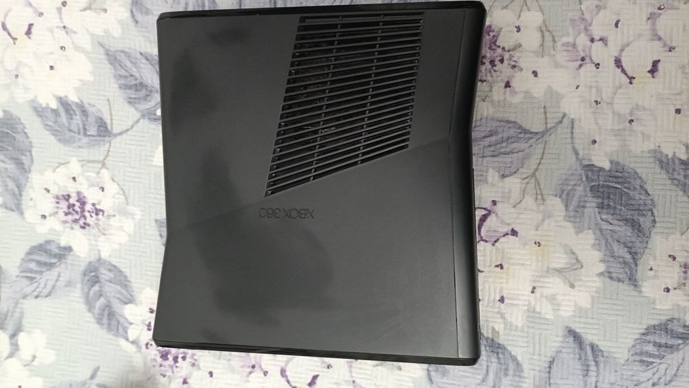 XBOX 360 modat cu jocuri