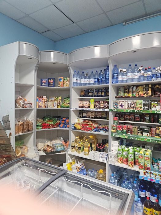 Продам оборудование для магазина