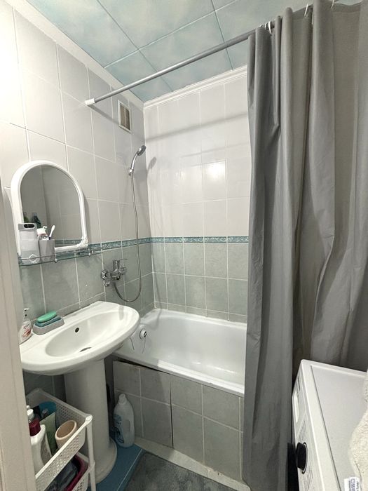 Продается 2хком 4 микрорайон 1/6