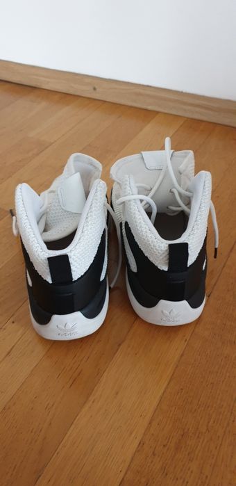 Ghete Adidas mărimea 40, material textil, ptr. copii