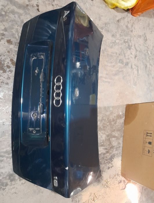 Продам крышку багажника