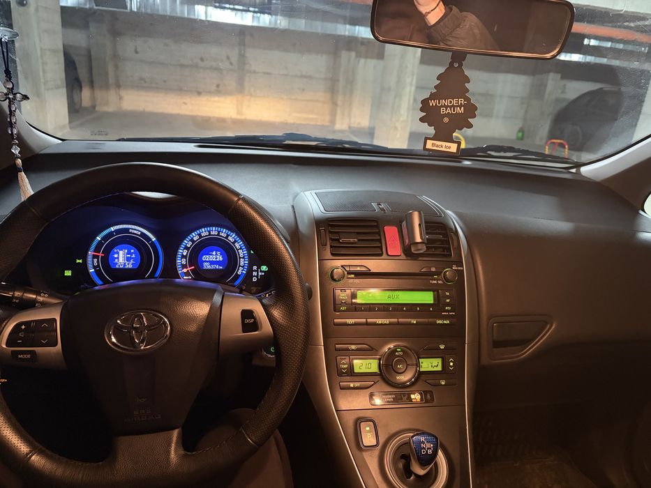 Toyota Auris 2011 1.8 Hybrid