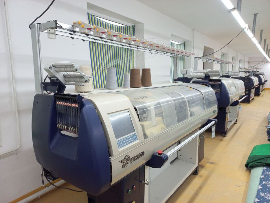 To'quv stanoklari sotiladi