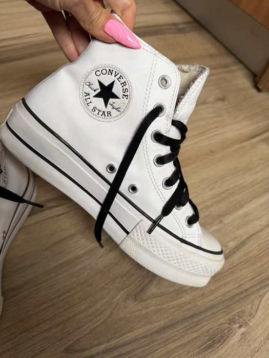 Оригинални кожени кецове кецове Converse ! 37 н