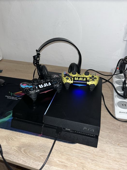 Продам пс 4 play station4 PS4