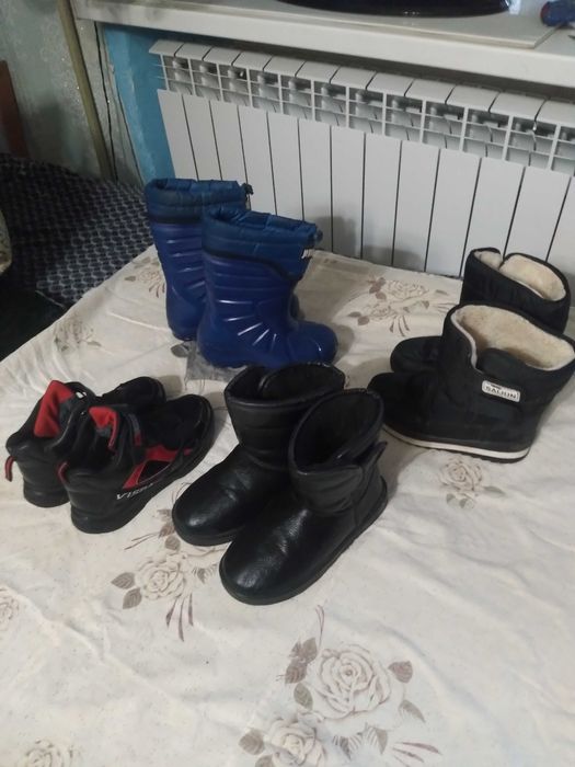 Детская обувь разная