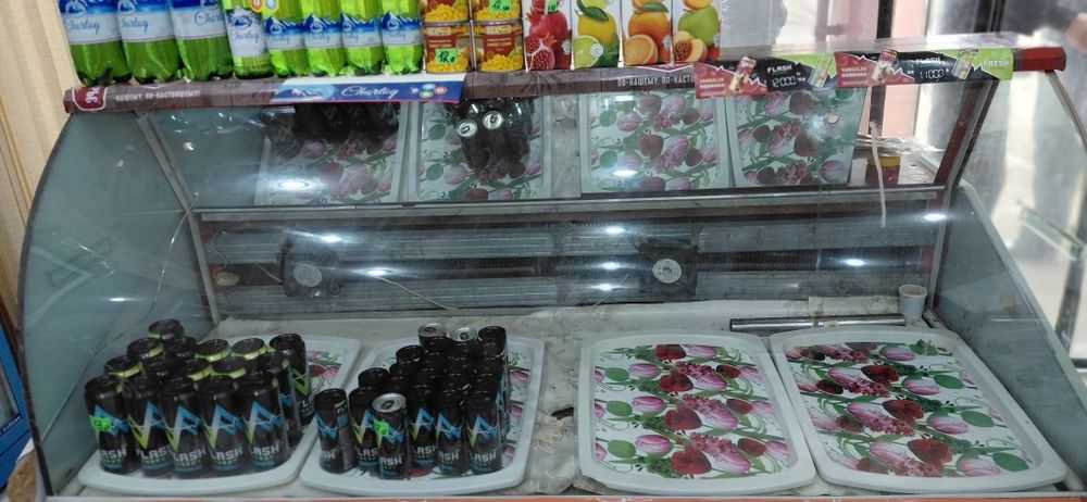 Витринный холодильник