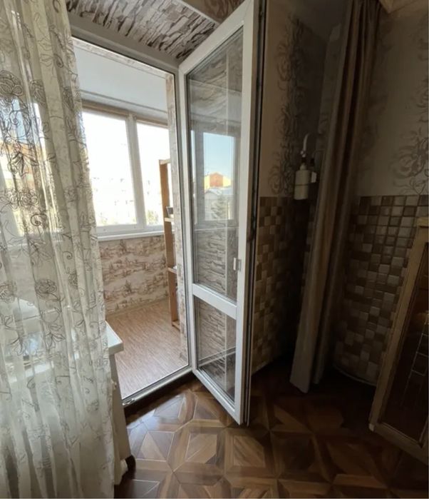 Продается 3 ком квартира на Азии.