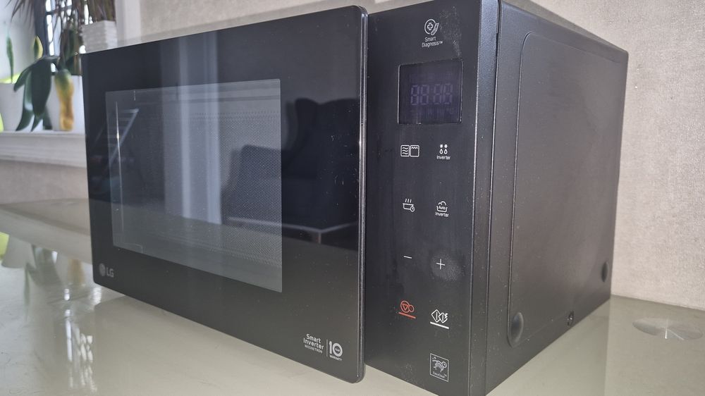 Микроволновая печь LG MH6336GIB