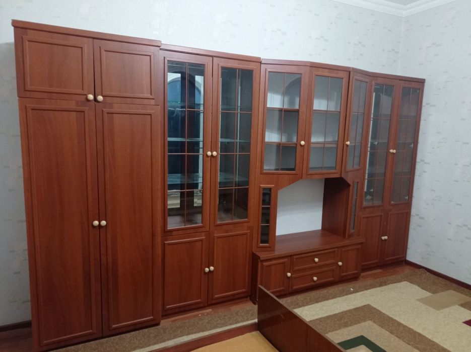 Продаётся мебель для зала и спальное комнаты