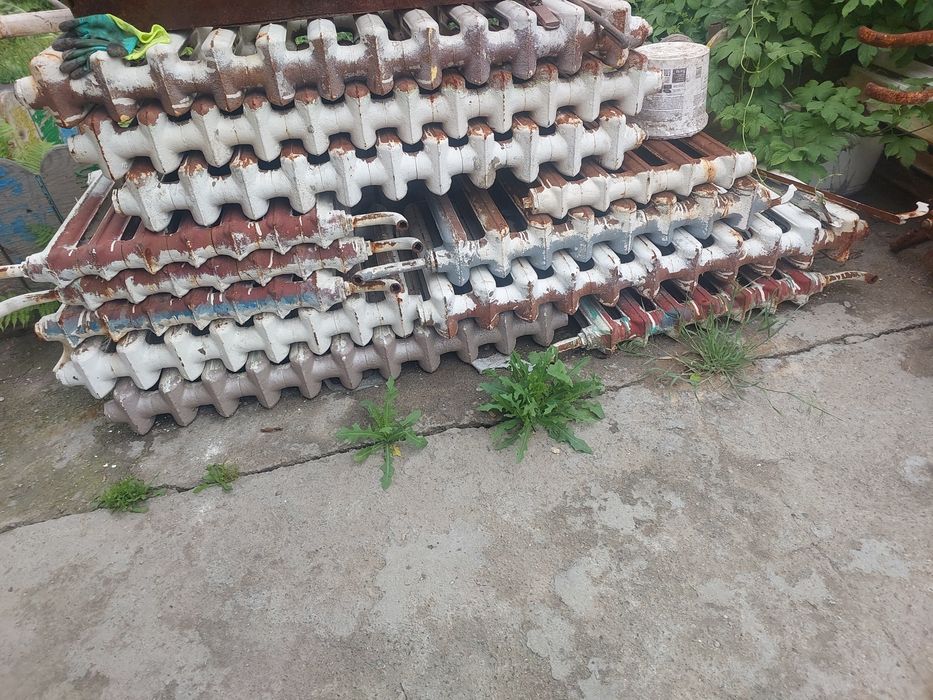 Продаётся  батарее б/у .1000 тенге