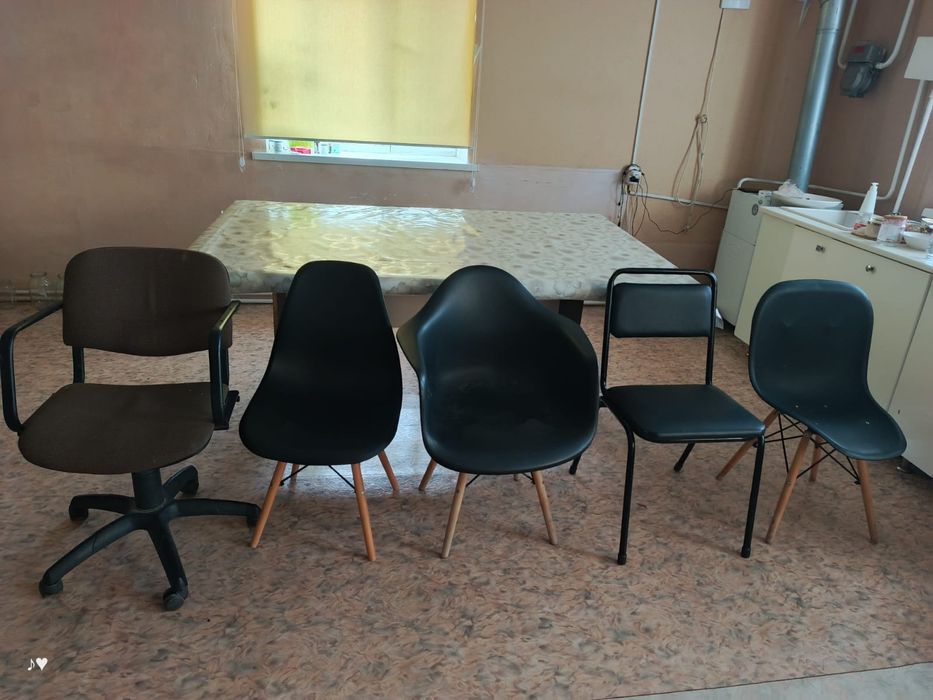 Продам стол со стульями