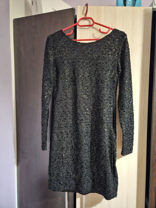 Даски рокли и гащеризони