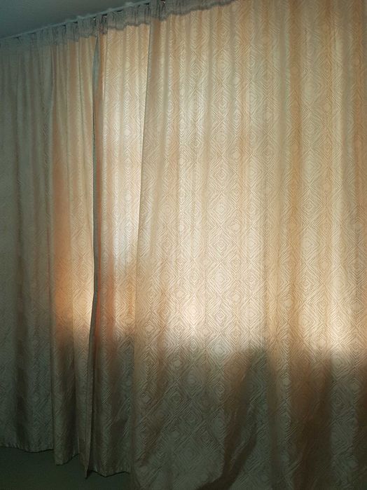 Продам очень красивые шторы