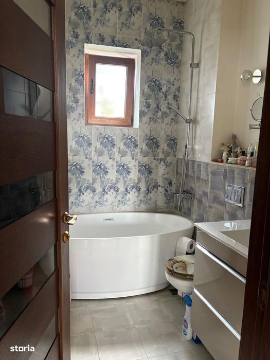 ULTRACENTRAL - Apartament situat la etajul 1 al unei case