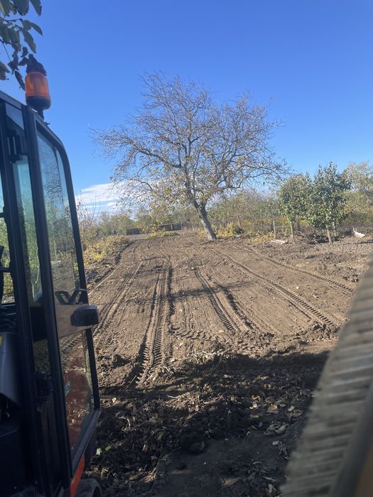 Prestari servicii excavare inchiriere miniexcavator 2.7t sapaturi