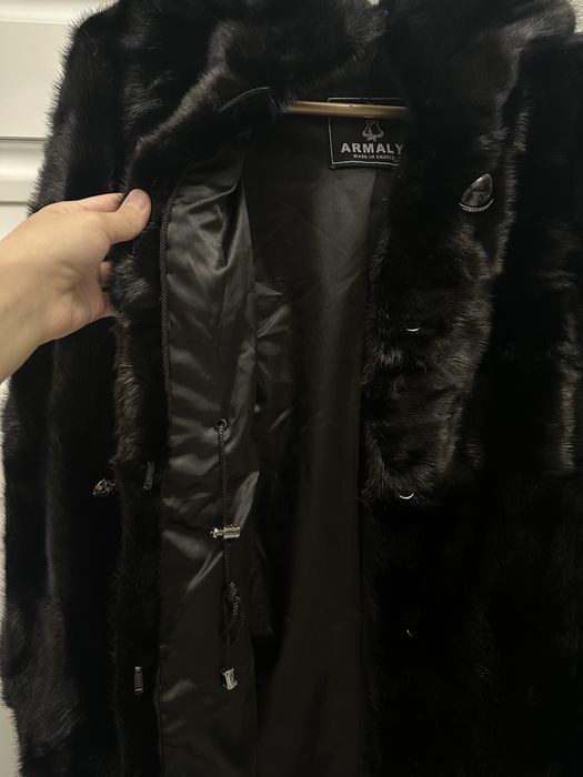 Шуба женская, черного цвета