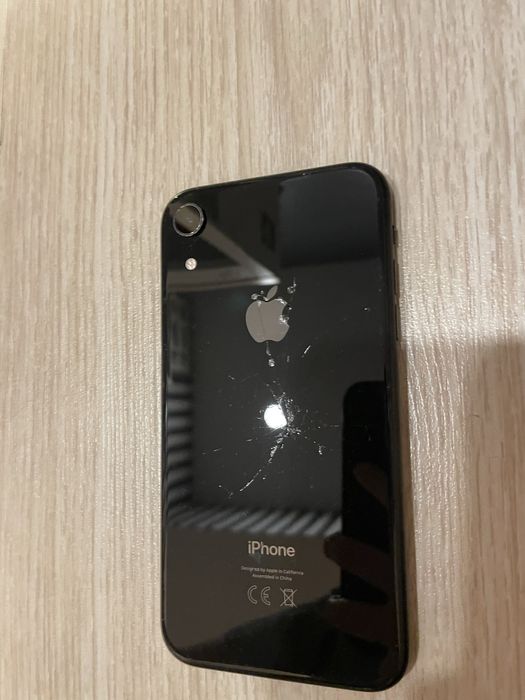 Iphone xr черный оригинальный 64гб