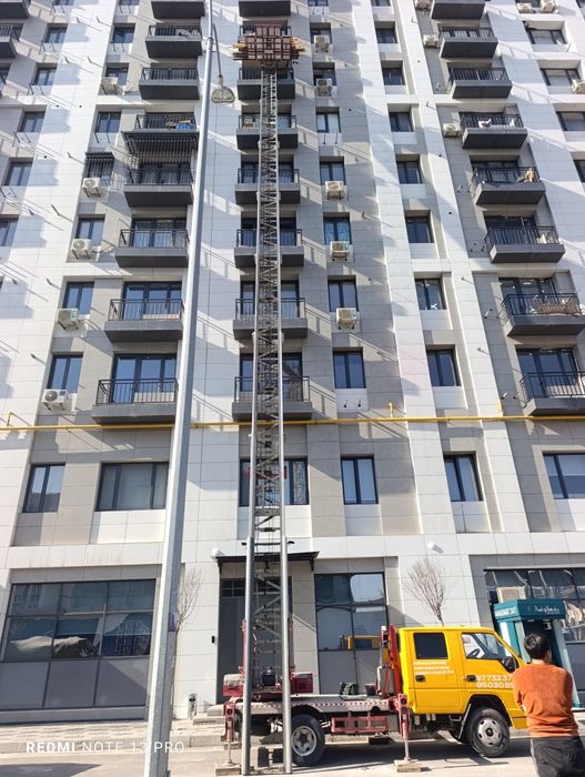 Avto lift sotiladi